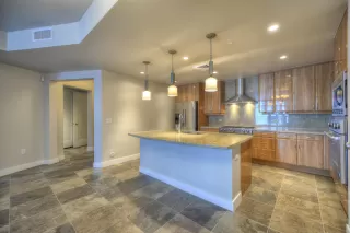 Photo #3: 6091831 Listing