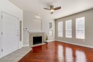 Photo #5: 6091864 Listing