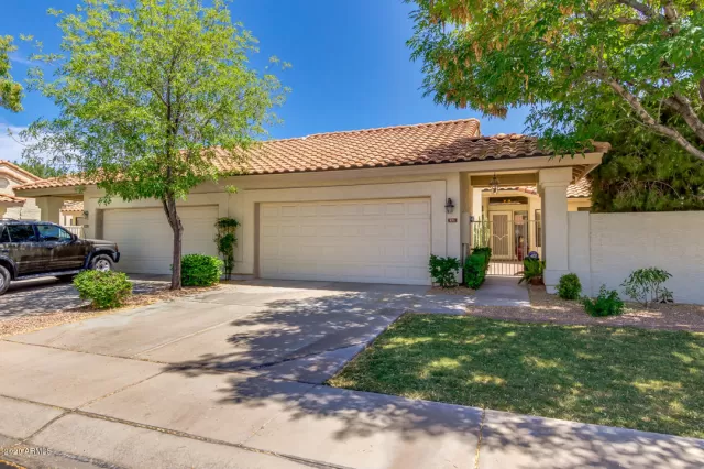 MLS: 6091874 Condo For Sale