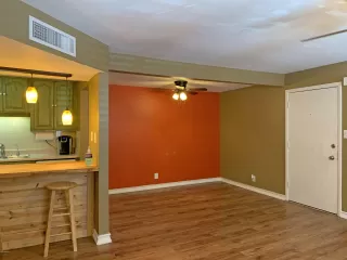 Photo #2: 6092034 Listing