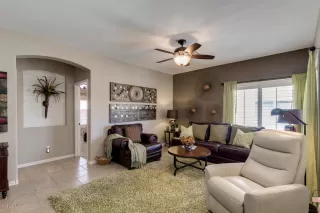 Photo #4: 6092069 Listing