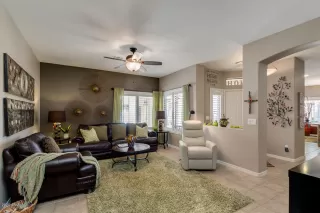 Photo #5: 6092069 Listing