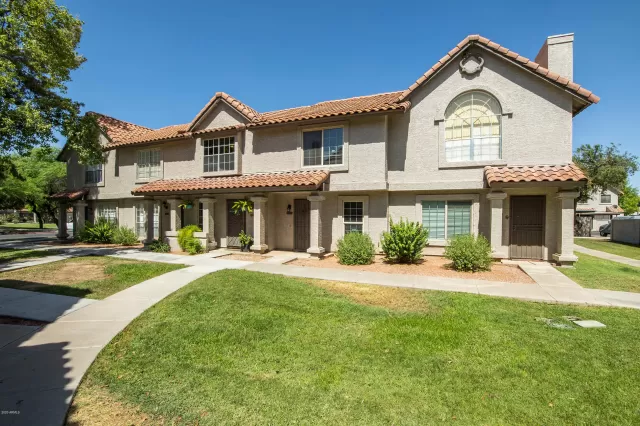 MLS: 6092122 Condo For Sale