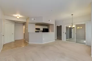 Photo #5: 6092167 Listing