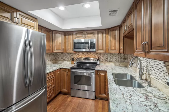 MLS: 6092171 Condo For Sale