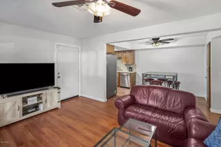 Photo #5: 6092171 Listing 