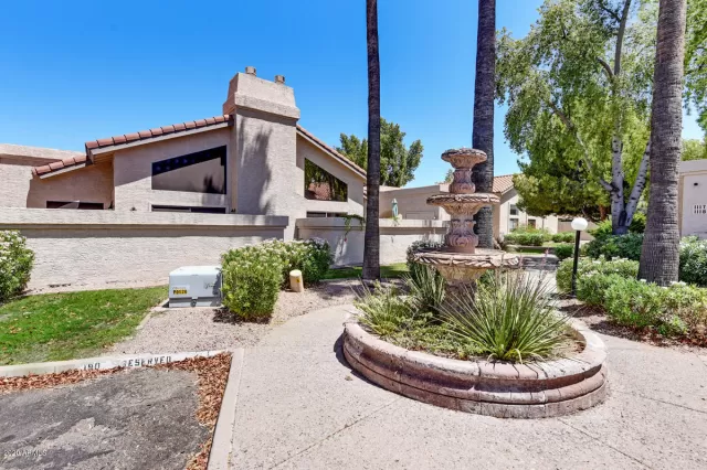 MLS: 6092264 Condo For Sale