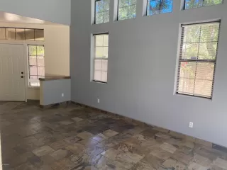 Photo #5: 6092314 Listing