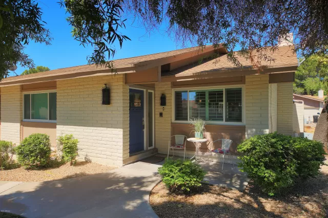 MLS: 6092589 Condo For Sale