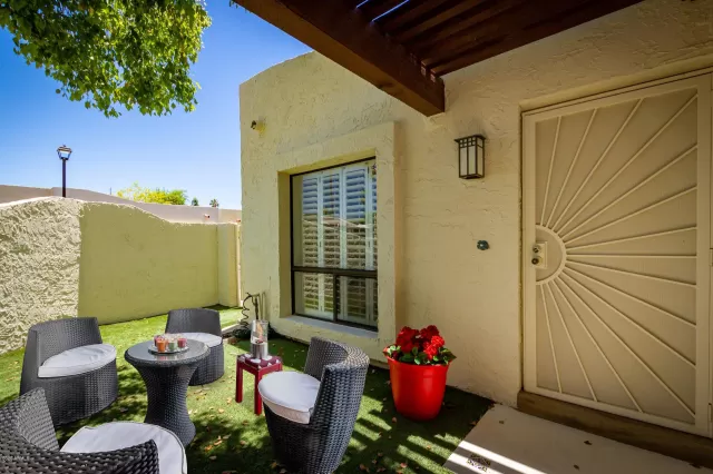 MLS: 6092818 Condo For Sale