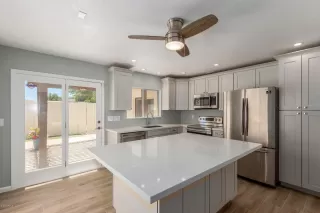 Photo #4: 6092818 Listing