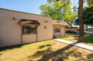 Photo #3: 6092879 Listing