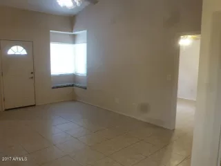 Photo #4: 6092954 Listing