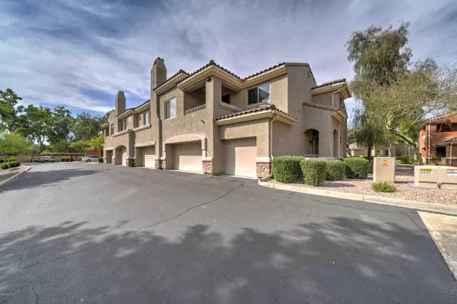 MLS: 6093249 Condo For Sale