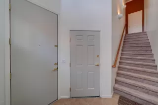 Photo #4: 6093249 Listing