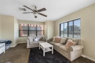 Photo #5: 6093253 Listing