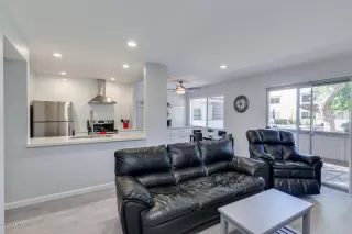 Photo #4: 6093450 Listing