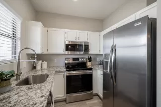 Photo #1: 6093799 Listing 