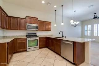 Photo #2: 6093812 Listing