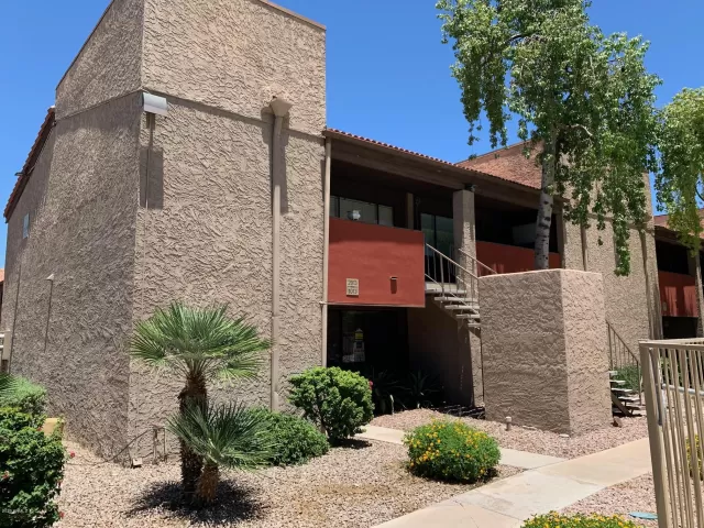 MLS: 6093904 Condo For Sale