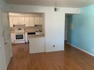 Photo #4: 6093904 Listing