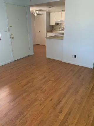 Photo #6: 6093904 Listing