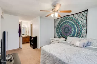 Photo #4: 6093958 Listing