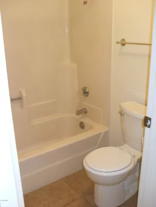 Photo #2: 6094058 Listing 