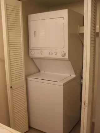 Photo #4: 6094058 Listing 