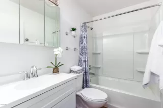 Photo #4: 6094660 Listing