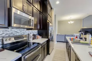 Photo #6: 6094702 Listing 