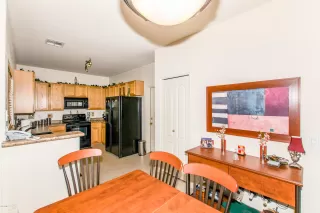 Photo #6: 6094722 Listing