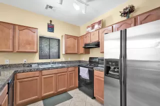 Photo #2: 6094838 Listing