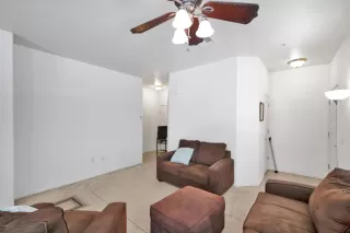 Photo #5: 6094838 Listing