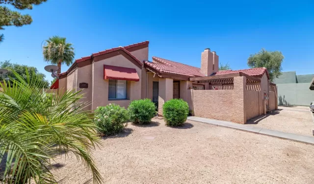 MLS: 6094884 Condo For Sale