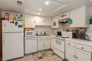 Photo #2: 6094884 Listing