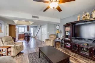 Photo #3: 6094897 Listing 