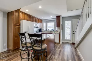 Photo #5: 6094897 Listing 