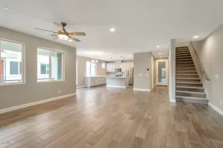 Photo #2: 6094923 Listing 