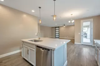 Photo #4: 6094923 Listing 