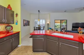 Photo #2: 6094935 Listing