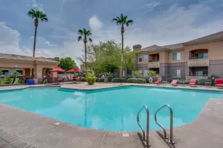 Photo #2: 6095054 Listing