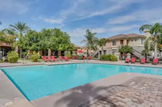 Photo #5: 6095054 Listing