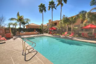 Photo #6: 6095054 Listing