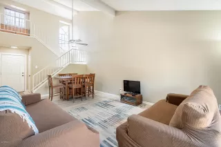 Photo #4: 6095062 Listing