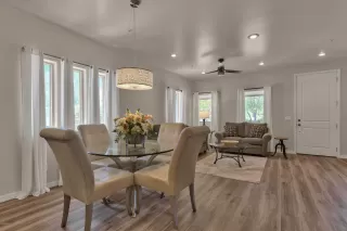 Photo #1: 6095065 Listing