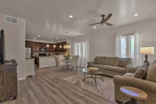 Photo #2: 6095065 Listing