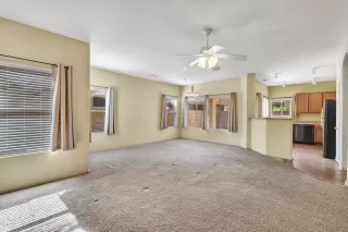 Photo #4: 6095090 Listing