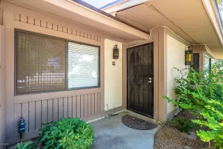 Photo #5: 6095116 Listing