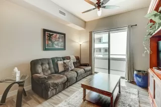 Photo #6: 6095210 Listing 